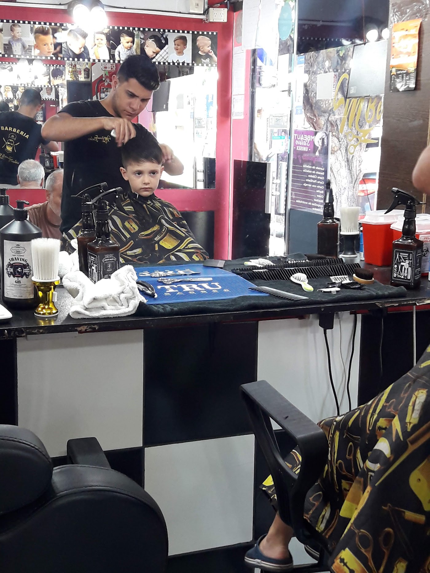 Barber & Hair Estilo Libre