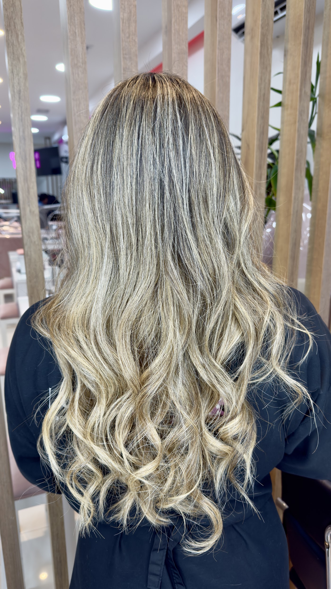 LOOK&ARTE Espacio Creativo Peluqueria Hair & Nails